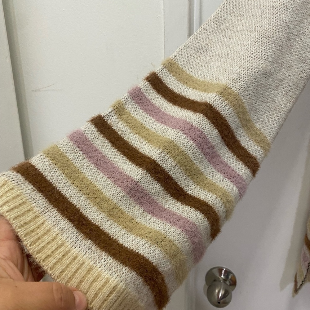 DG2 by Diane Gilman Sweater - Picture 4 of 6